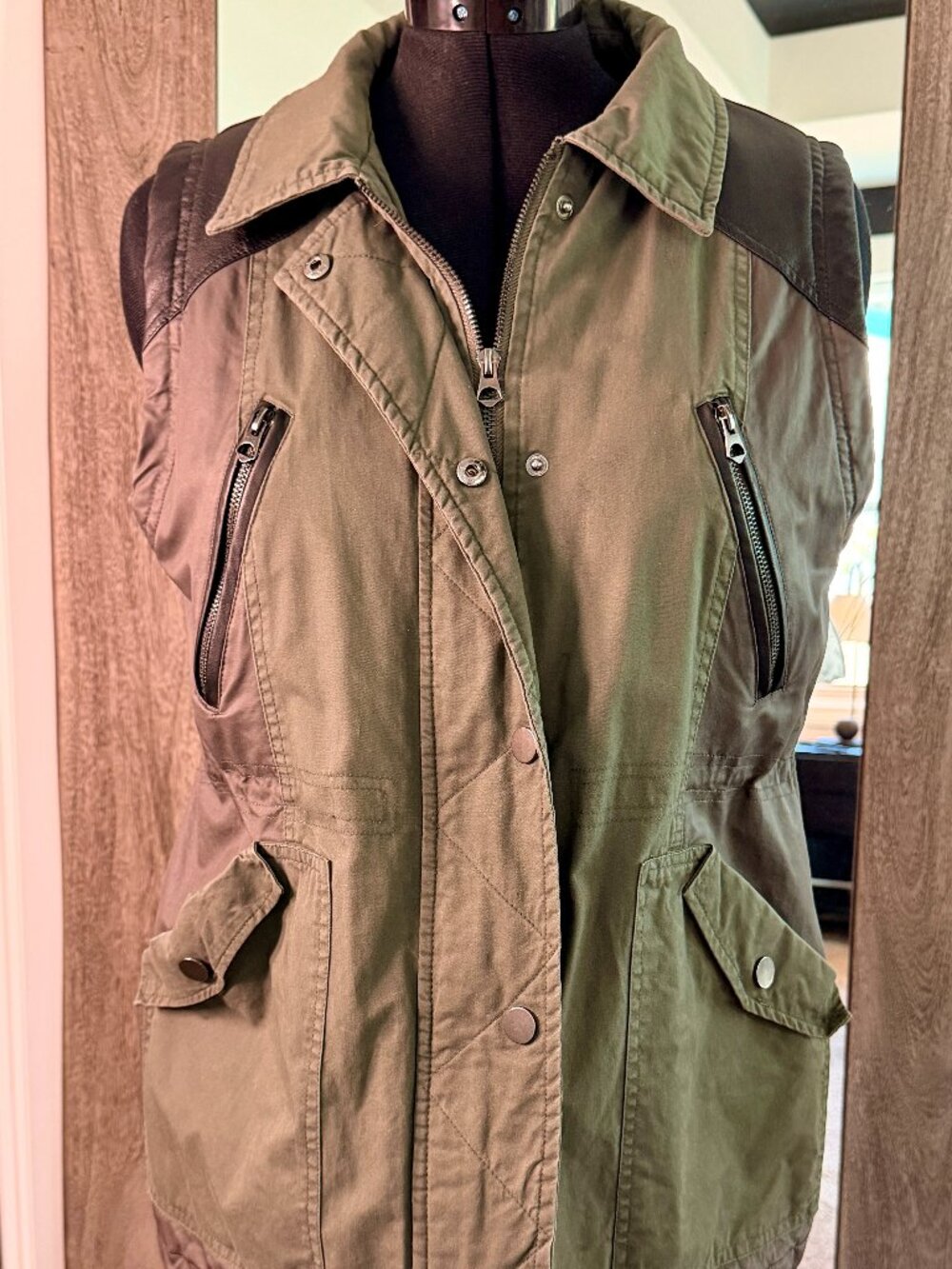 Anne & Fay Olive Utility Vest Size L Quilted Military Safari Pockets
